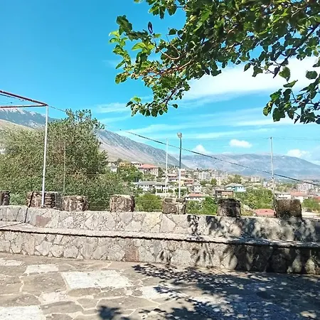 Apartamento Stone Pazar Gjirokastër