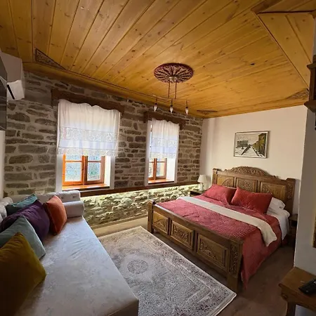 Stone Pazar 아파트