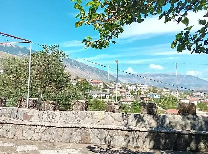 Appartamento Stone Pazar Gjirokastër