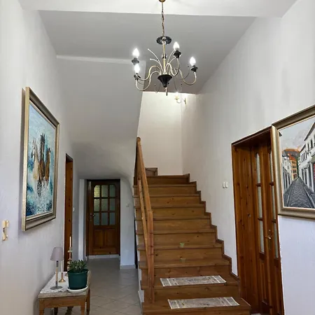 Stone Pazar Appartamento Gjirokastër