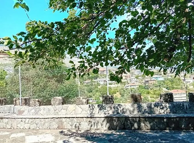 Stone Pazar