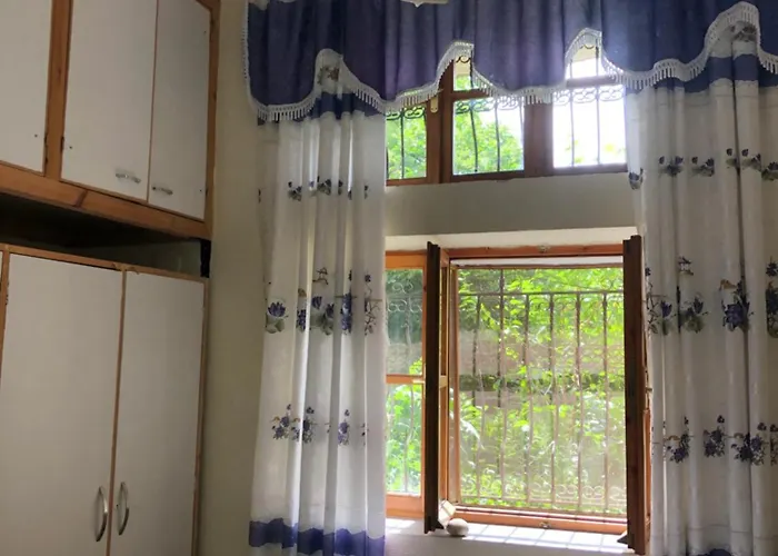Apartment Stone Pazar