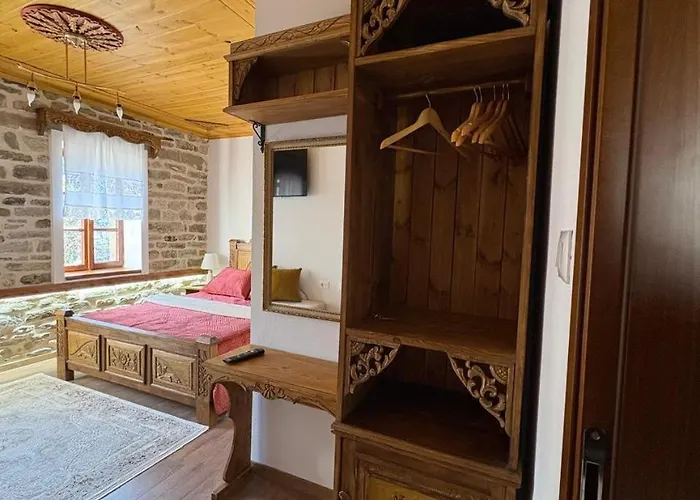 Apartment Stone Pazar *